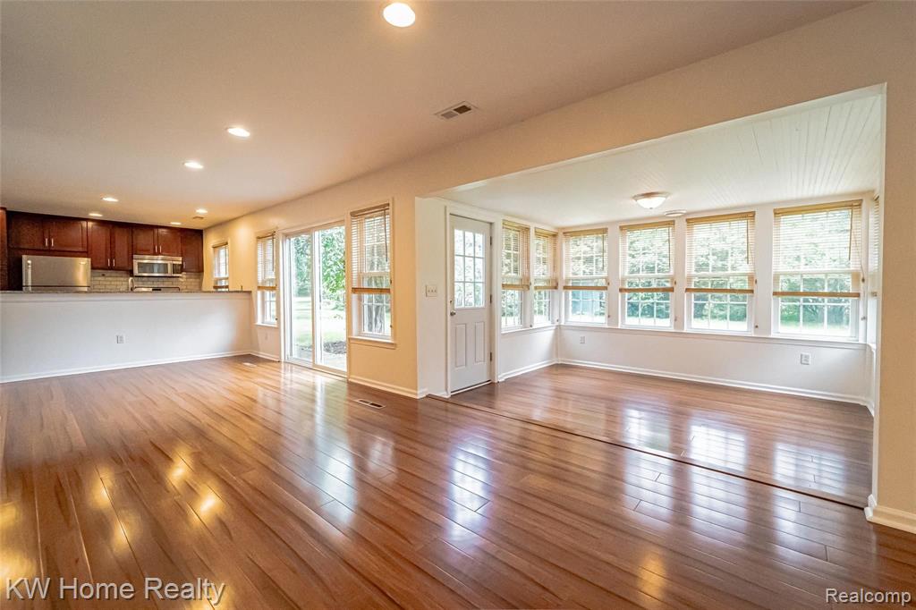6914 Halyard Road Bloomfield Hills, MI 48301 - Photo 12 of 44