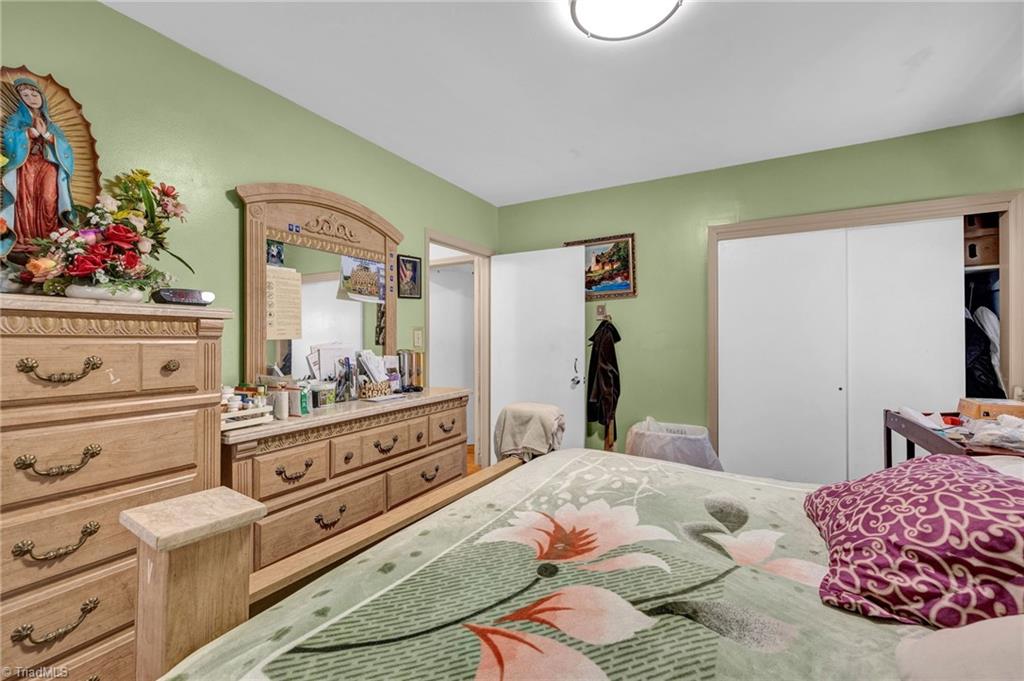 3917 Frazier Road Greensboro, NC 27407 - Photo 17 of 32 Gallery Image 17