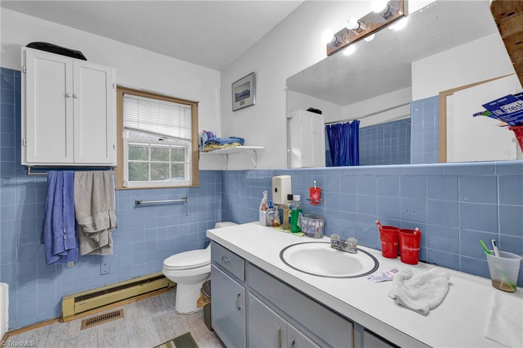 3917 Frazier Road Greensboro, NC 27407 - Photo 18 of 32 Gallery Image 18
