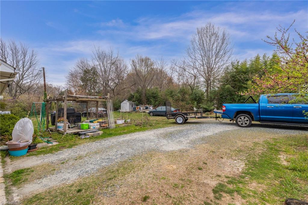 3917 Frazier Road Greensboro, NC 27407 - Photo 29 of 32 Gallery Image 29