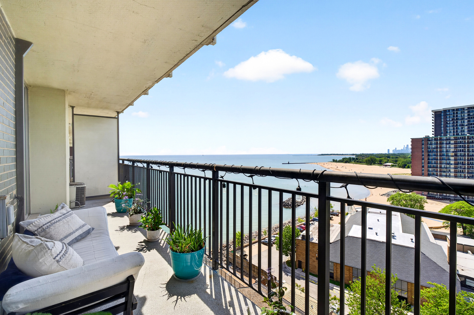 6007 North Sheridan Road, Unit 11G Chicago, IL 60660 - Photo 22 of 38