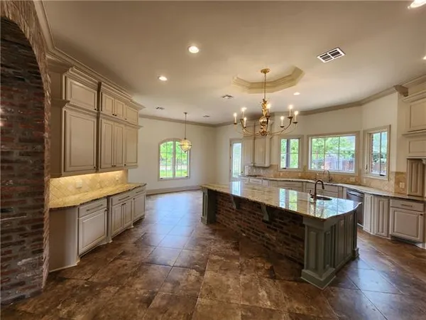 $1,495,000 | 4708 Christopher Place, Alexandria, LA 71303