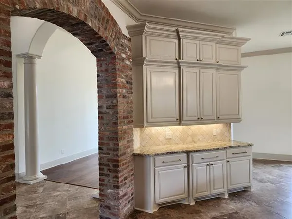 $1,495,000 | 4708 Christopher Place, Alexandria, LA 71303