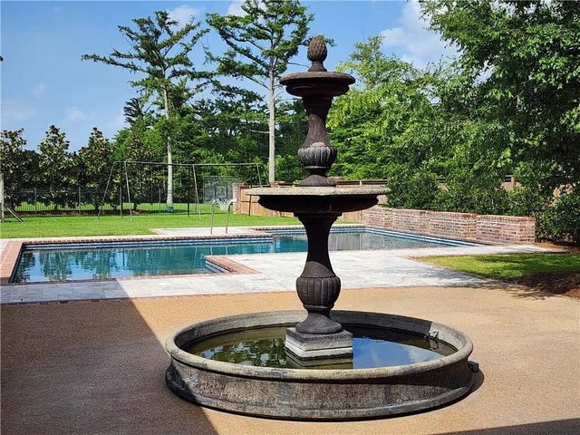 $1,575,000 | 4708 Christopher Place, Alexandria, LA 71303