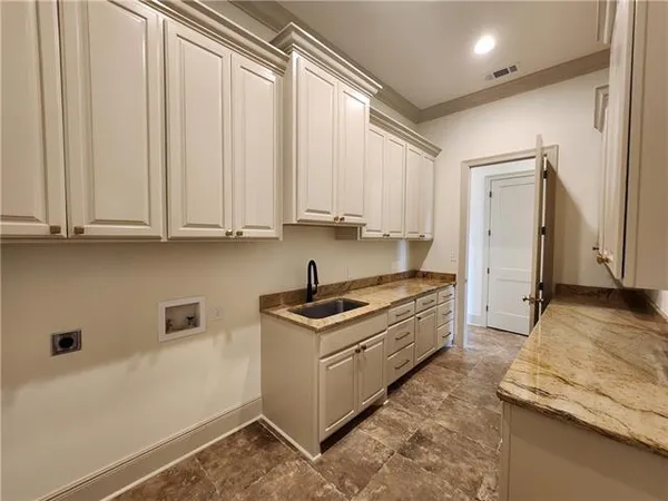 $1,495,000 | 4708 Christopher Place, Alexandria, LA 71303