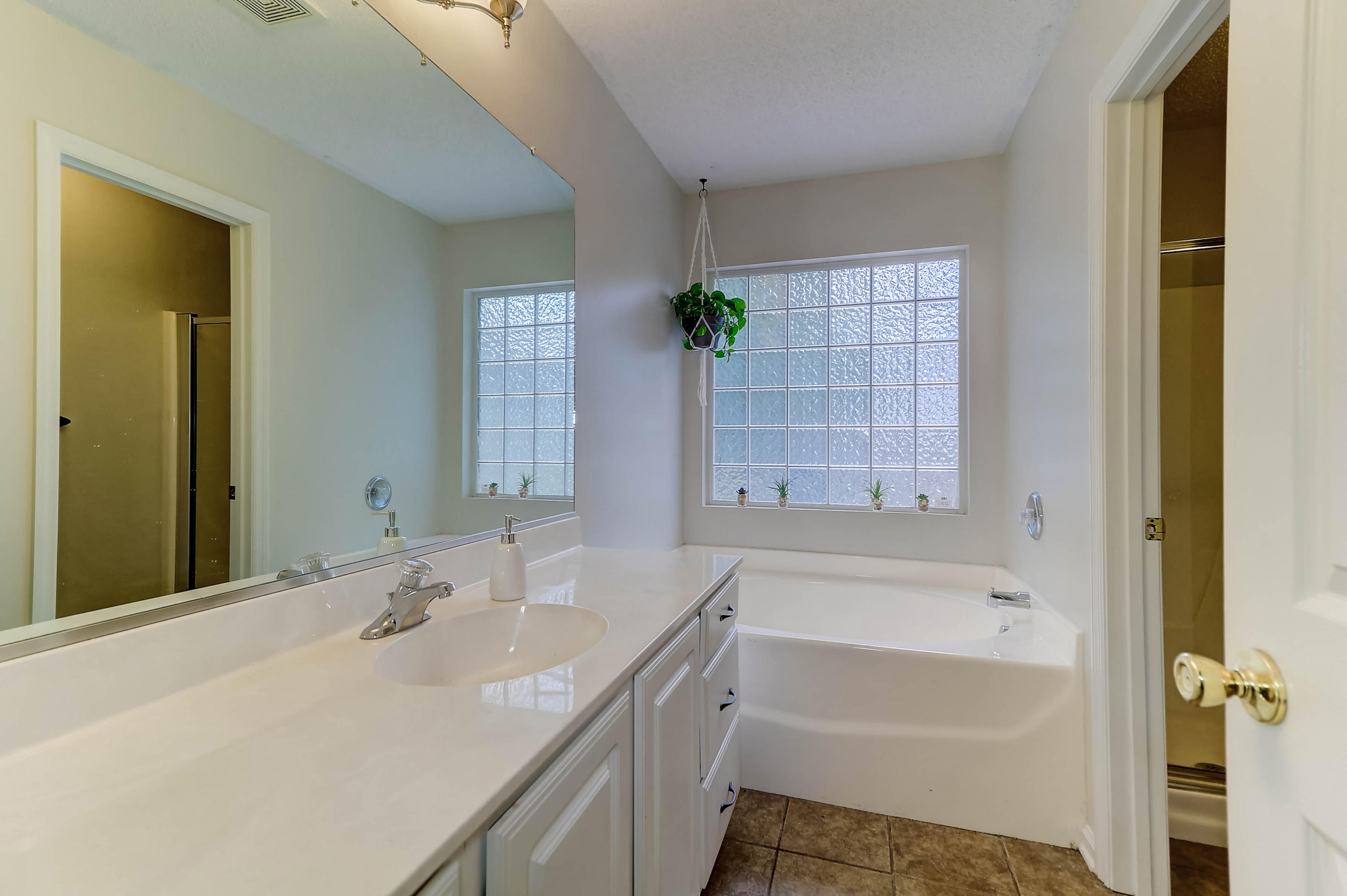 1706 Barracuda Road Johns Island, SC 29455 - Photo 12 of 22 Master Bath