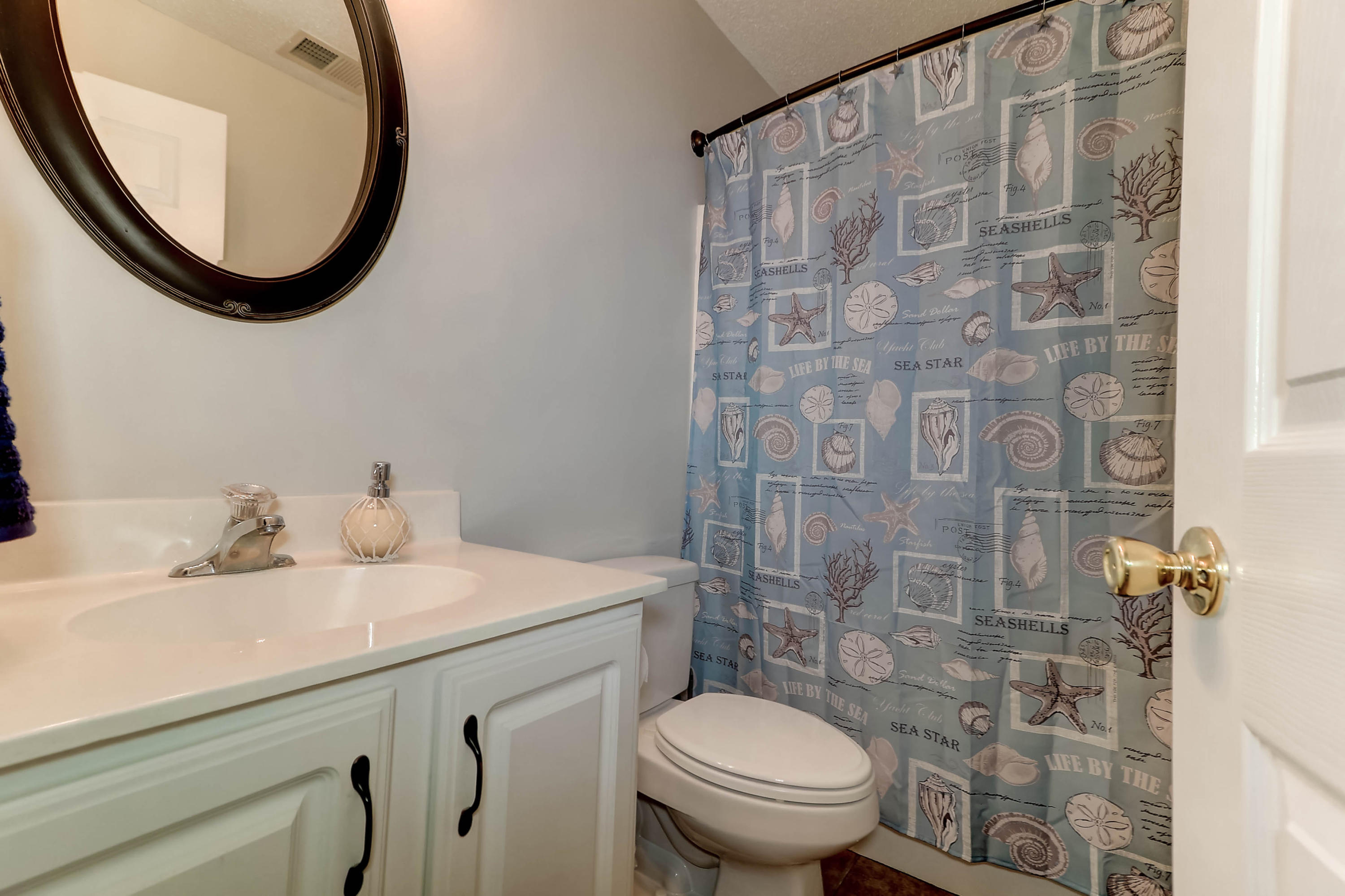 1706 Barracuda Road Johns Island, SC 29455 - Photo 16 of 22 Guest bath