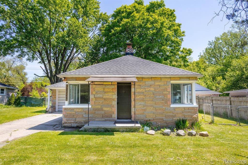 21706 Power Road Farmington Hills, MI 48336 - Photo 3 of 27