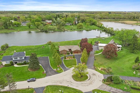 $850,000 | 28 Windemere Lane, South Barrington, IL 60010