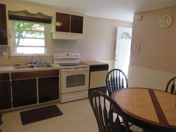 14 Starling Road Springfield, MA 01119 - Photo 7 of 16