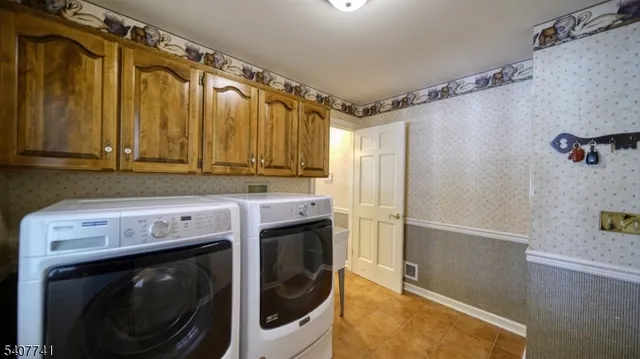 $949,000 | 40 Rustic Trail, Flemington, NJ 08822