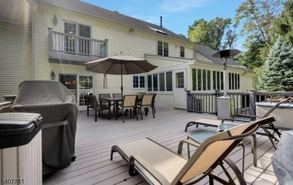$949,000 | 40 Rustic Trail, Flemington, NJ 08822