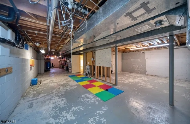 $949,000 | 40 Rustic Trail, Flemington, NJ 08822