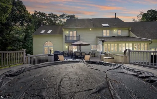 $949,000 | 40 Rustic Trail, Flemington, NJ 08822