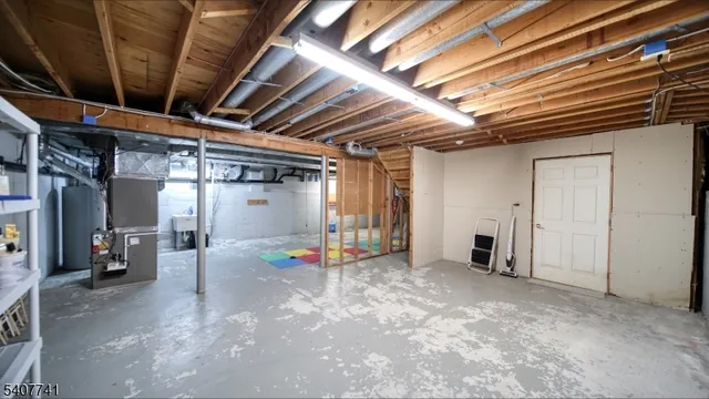 $949,000 | 40 Rustic Trail, Flemington, NJ 08822