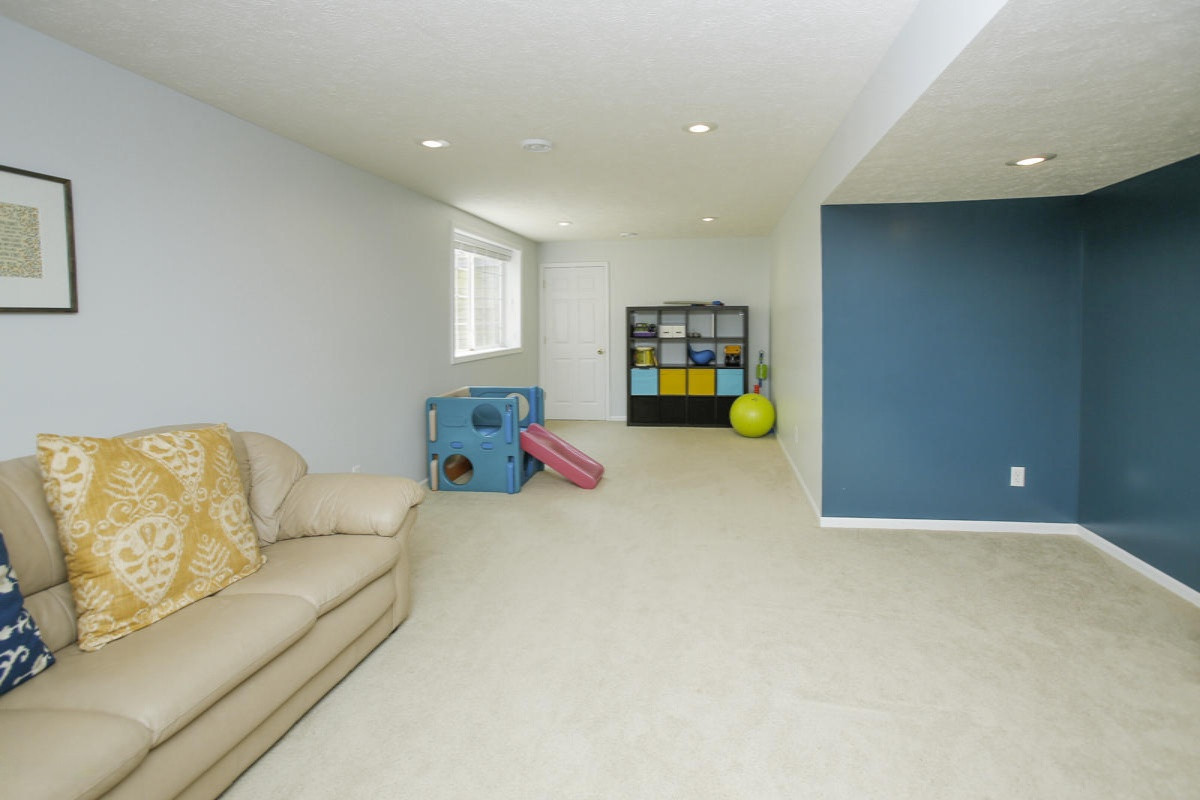 8639 Hathaway Road Kalamazoo, MI 49009 - Photo 19 of 29 8639 hathaway-119