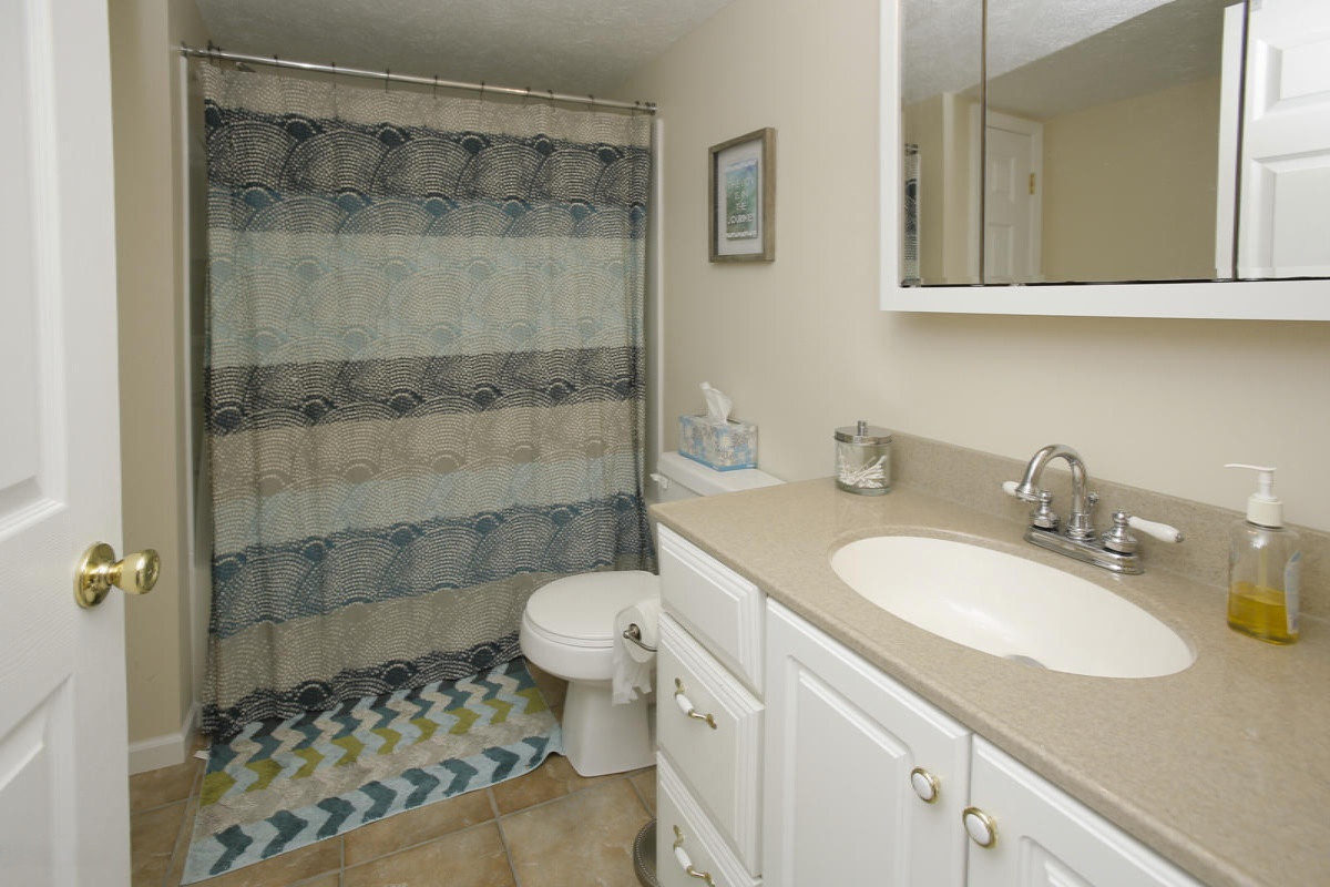 8639 Hathaway Road Kalamazoo, MI 49009 - Photo 24 of 29 8639 hathaway-124