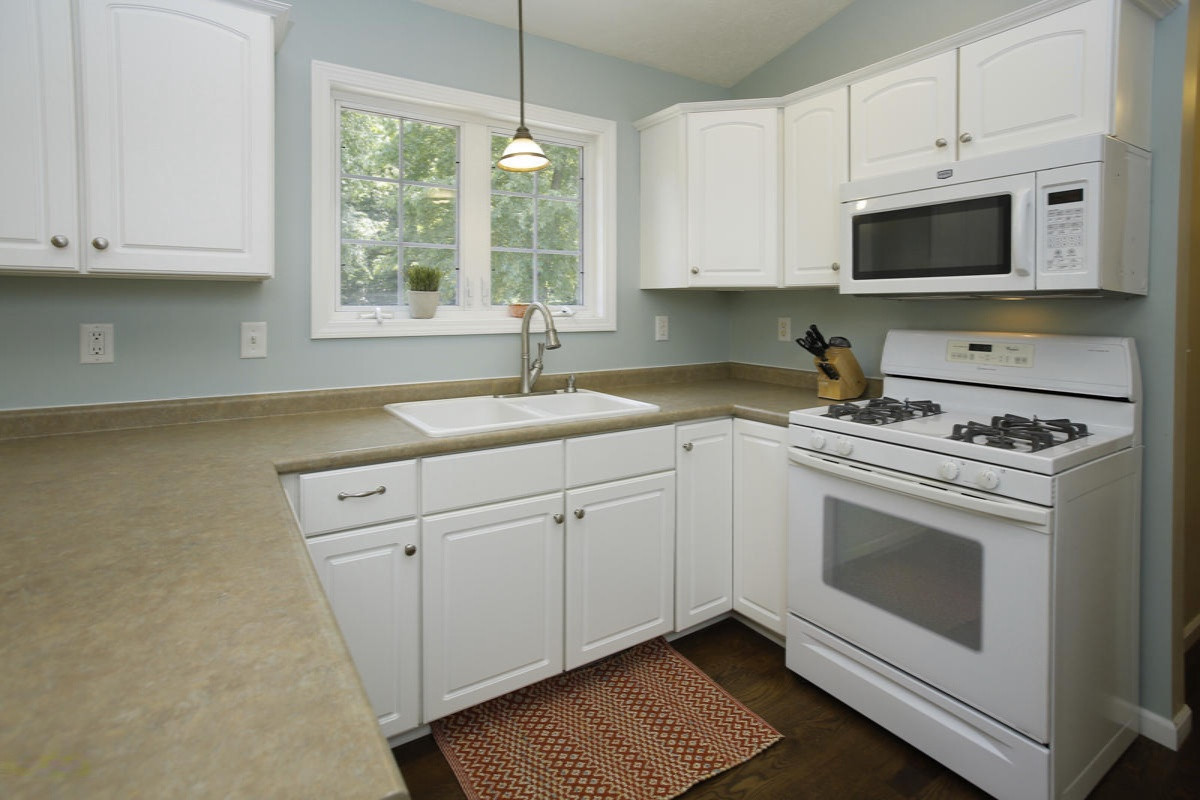 8639 Hathaway Road Kalamazoo, MI 49009 - Photo 9 of 29 8639 hathaway-109