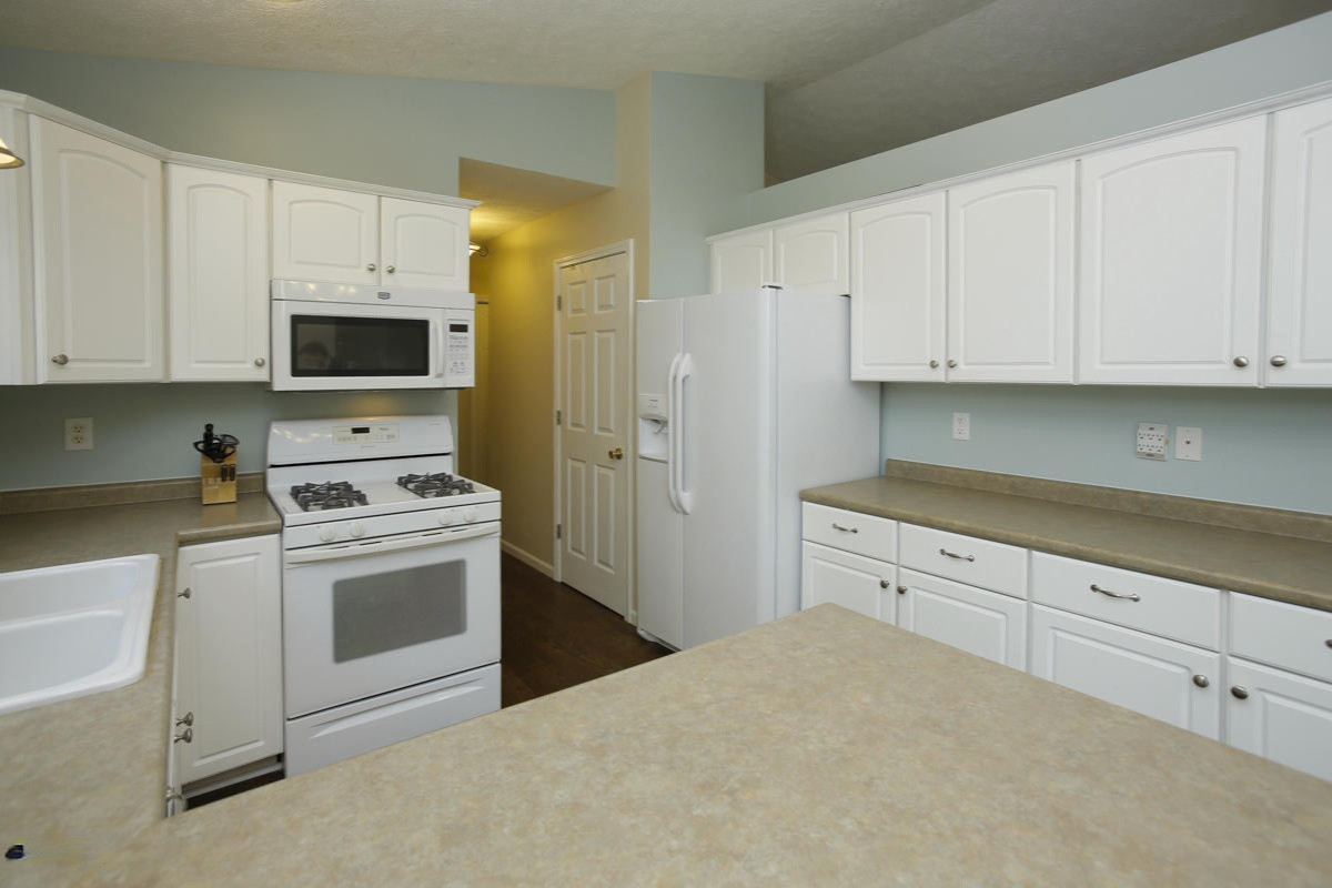 8639 Hathaway Road Kalamazoo, MI 49009 - Photo 10 of 29 8639 hathaway-110