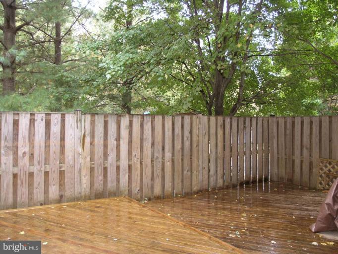 11001 Thrush Ridge Road Reston, VA 20191 - Photo 12 of 29 Exterior #3