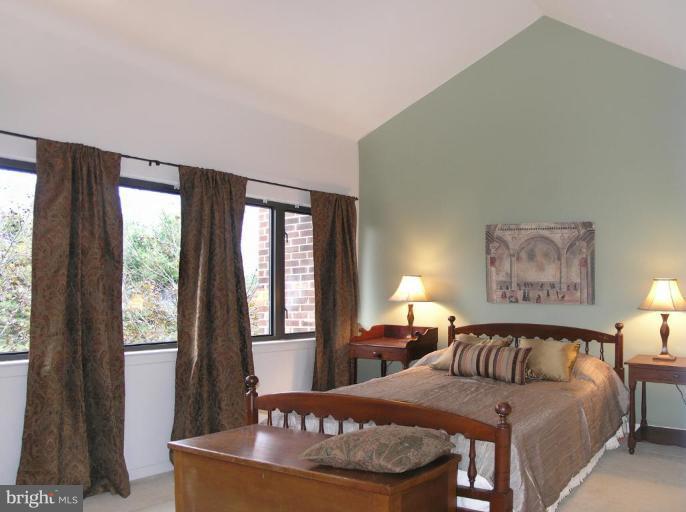 11001 Thrush Ridge Road Reston, VA 20191 - Photo 14 of 29 Master Bedroom