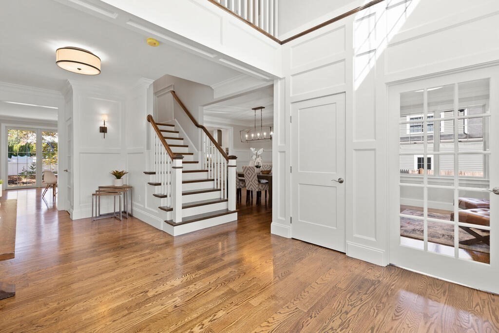 33 Spring Road Needham, MA 02494 - Photo 3 of 42