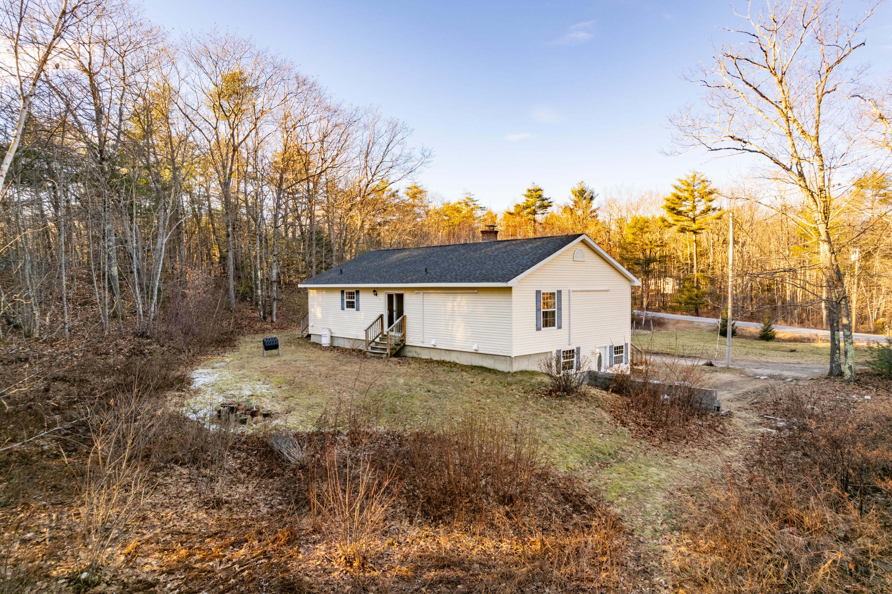 448 River Road Topsham, ME 04086 - Photo 4 of 51 448 River Topsham-42