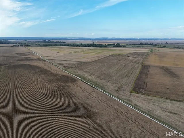 $180,000 | 1-00 Bluff Road, Prairie du Rocher, IL 62277