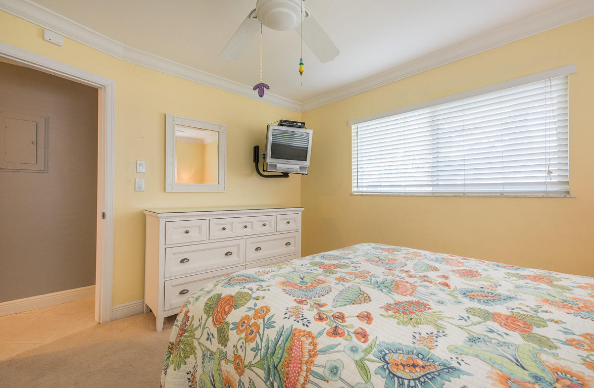 817 Southwest 4th Street Boca Raton, FL 33486 - Photo 21 of 29 817 SW 4th Street-4