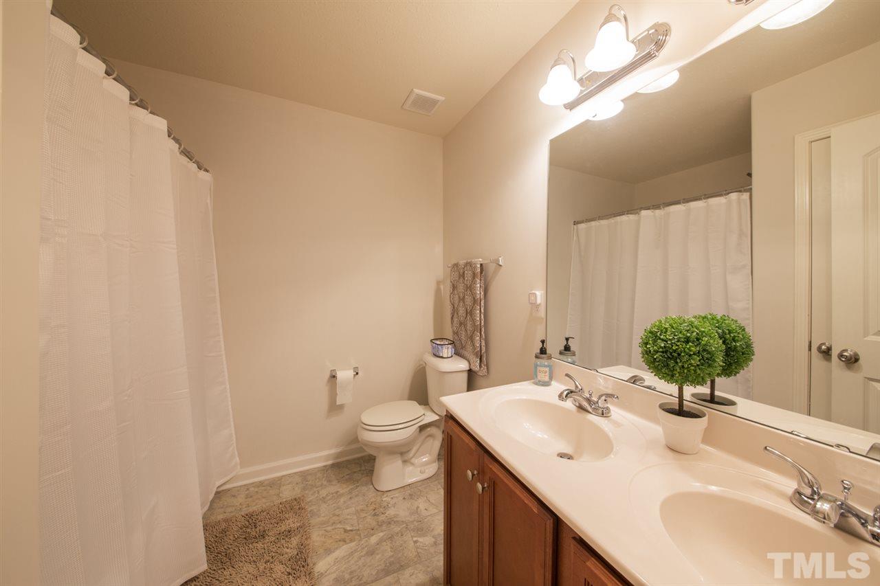 4729 Queen Pierrette Street Raleigh, NC 27610 - Photo 12 of 25 Gallery Image 12