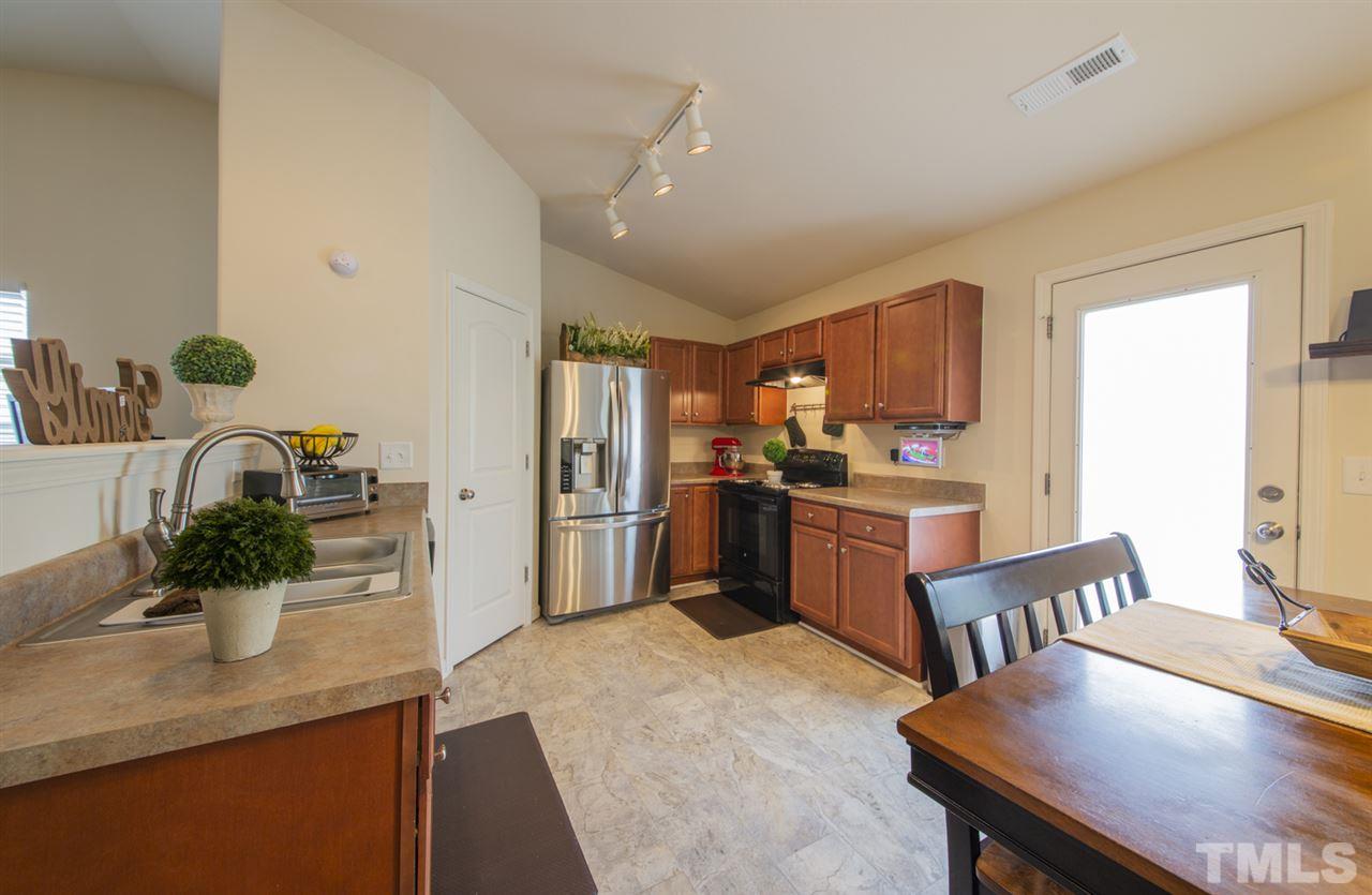 4729 Queen Pierrette Street Raleigh, NC 27610 - Photo 9 of 25 Gallery Image 9