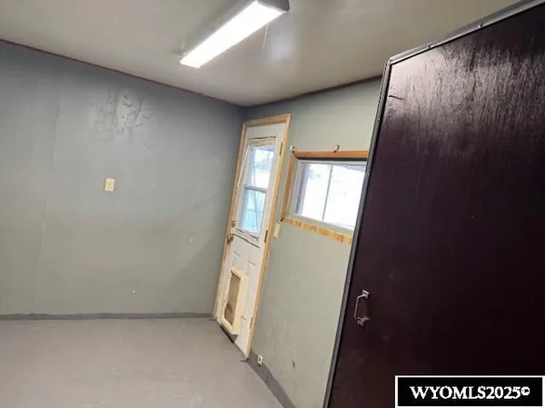 $89,900 | 53 East Hillcrest Drive, Diamondville, WY 83116