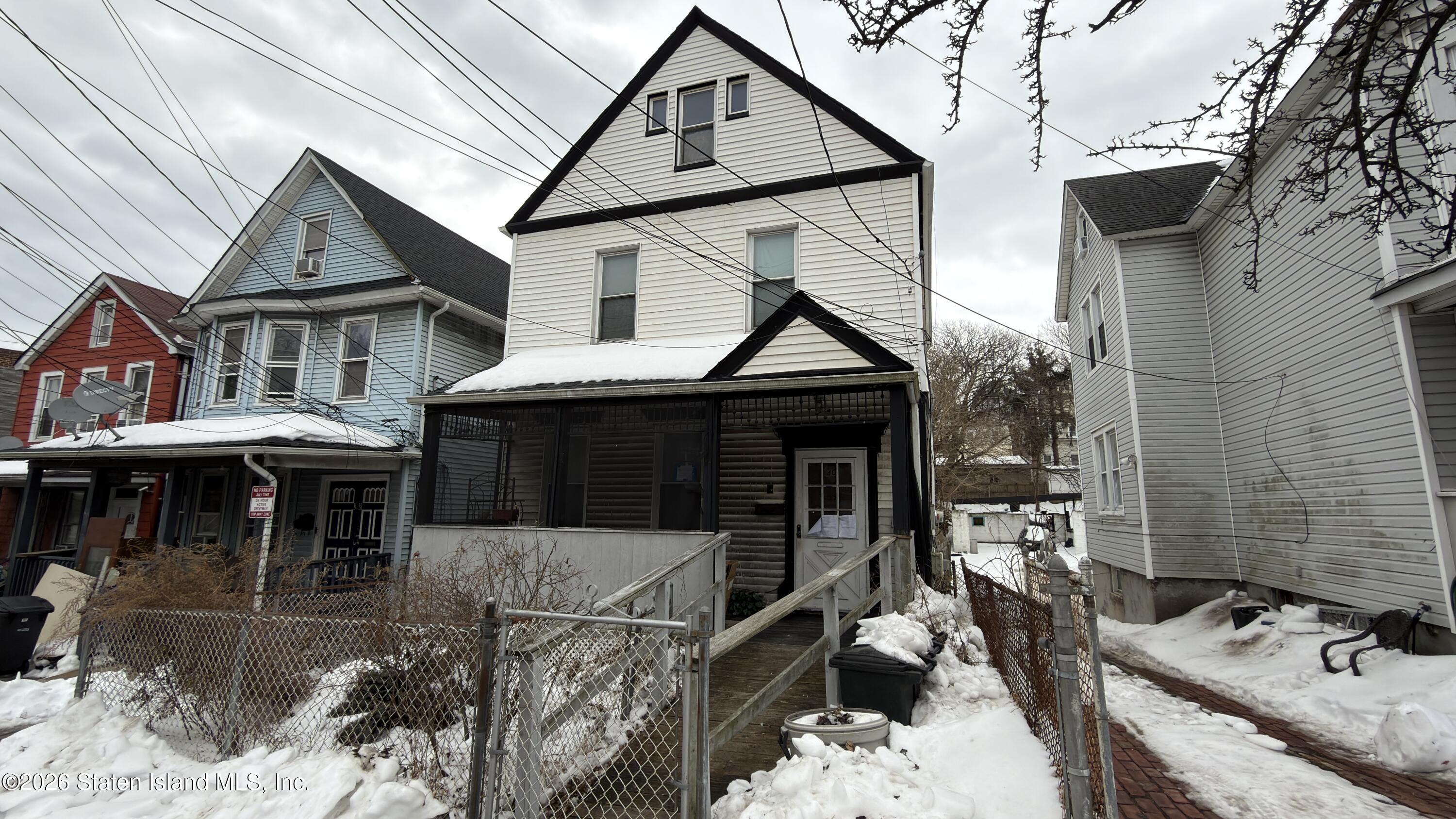 40 Castleton Avenue Staten Island, NY 10301 - Photo 1 of 3 image4