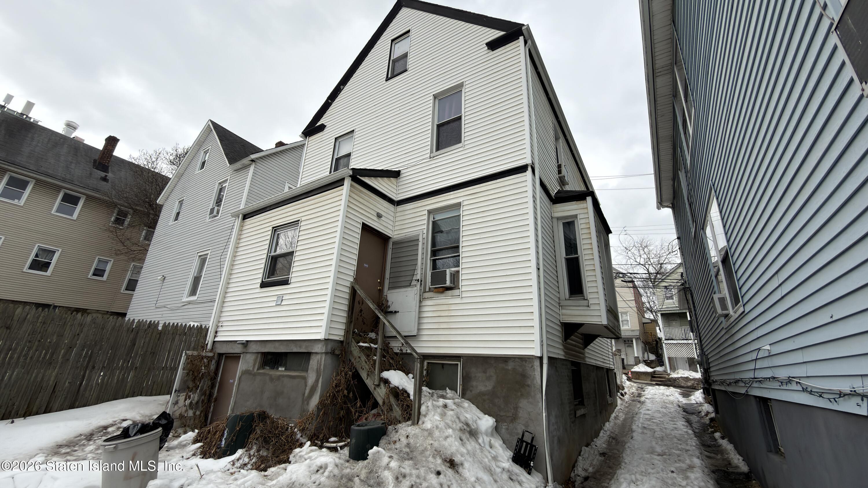 40 Castleton Avenue Staten Island, NY 10301 - Photo 3 of 3 image7
