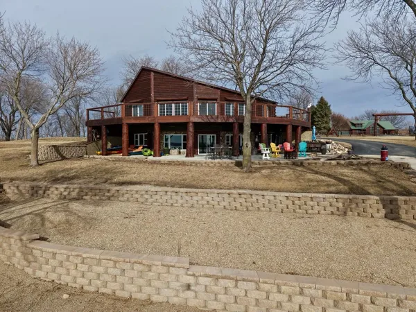 $499,000 | 11 Lime Lake Drive, Avoca, MN 56114