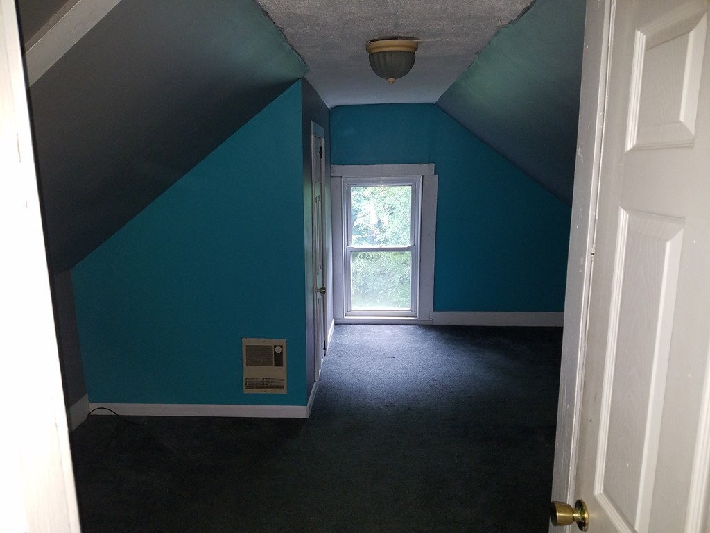 8 Oswald Street Worcester, MA 01607 - Photo 13 of 17 Gallery Image 13