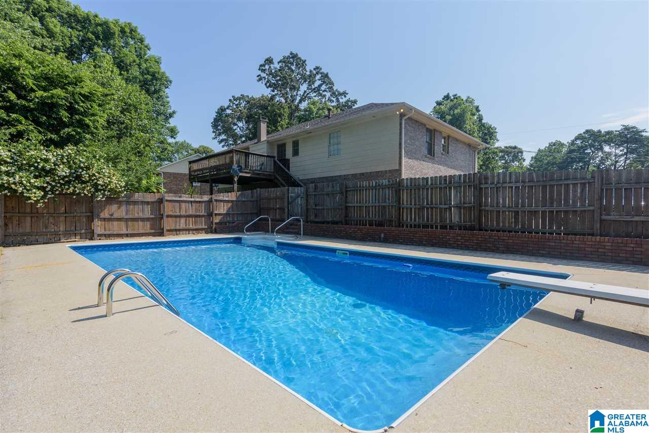 6255 Victoria Drive Pelham, AL 35124 - Photo 6 of 50