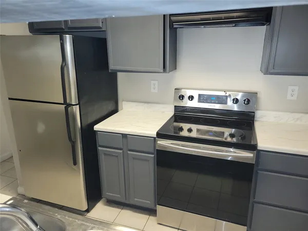 $1,600 | 7200 West T C Jester Boulevard, Unit 2403, Houston, TX 77088