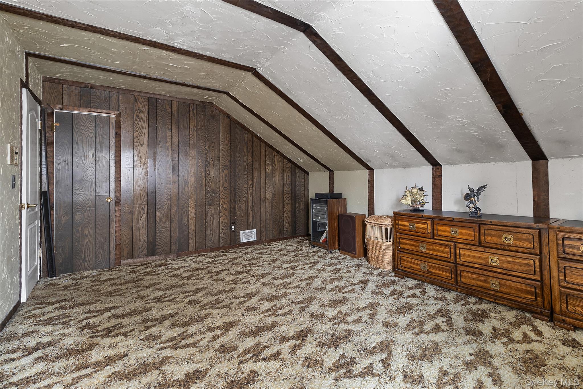 20 Old Farm Road Scarsdale, NY 10583 - Photo 23 of 40 a room with a bed and a bathroom