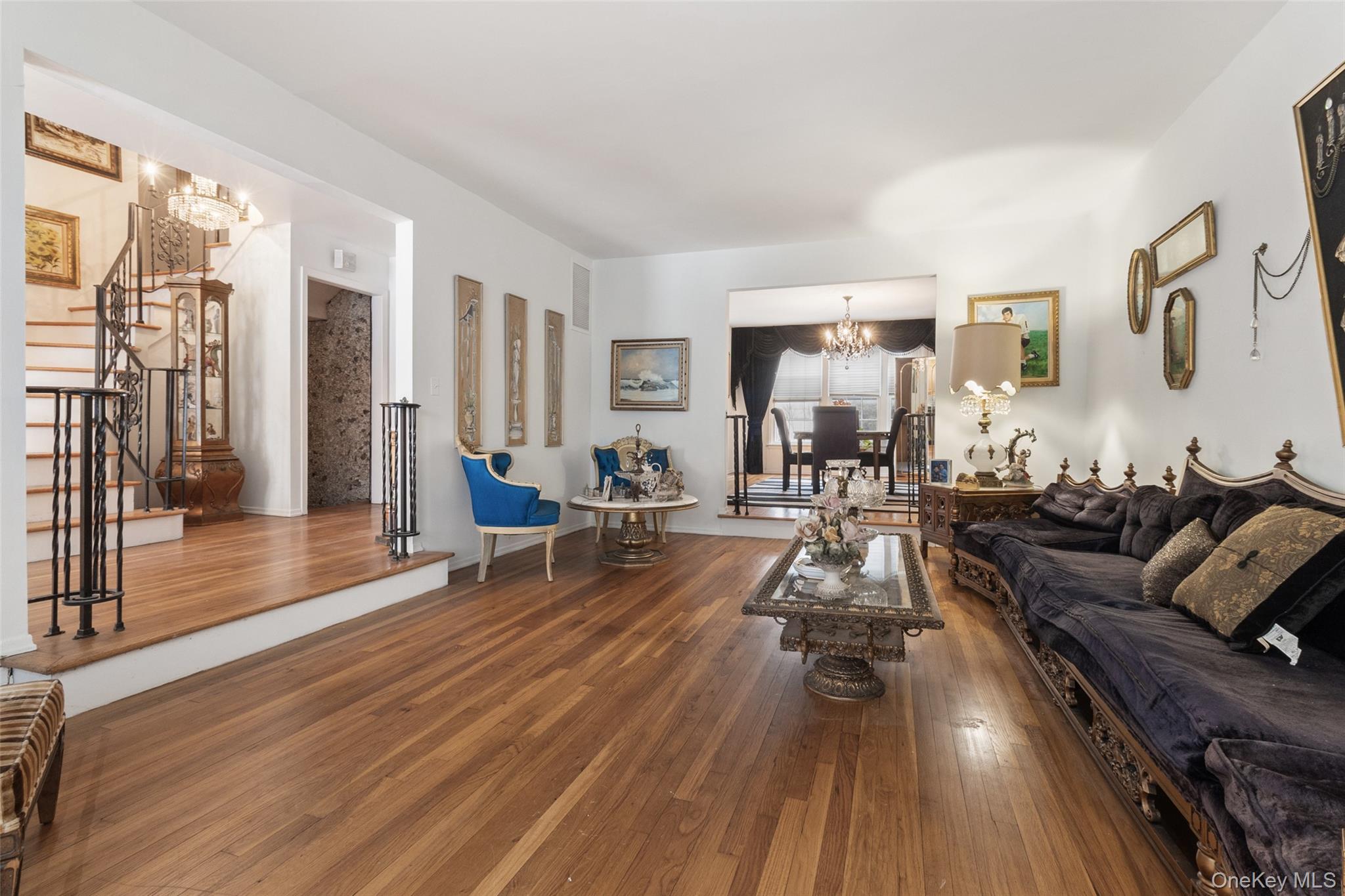 20 Old Farm Road Scarsdale, NY 10583 - Photo 5 of 41 Sunken Living room featuring hardwood / wood-style floors