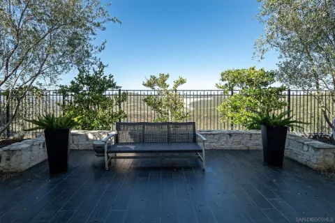 $3,850,000 | 8082 El Cielo, Rancho Santa Fe, CA 92067