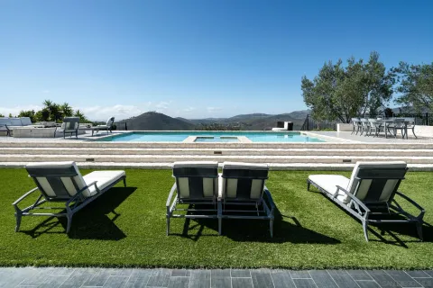 $3,850,000 | 8082 El Cielo, Rancho Santa Fe, CA 92067