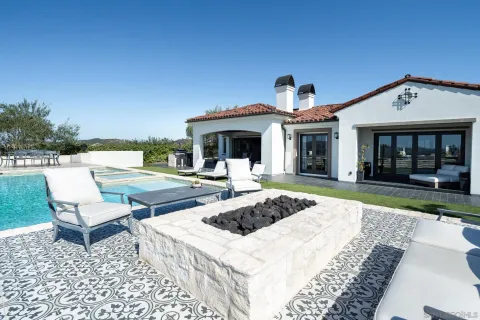 $3,850,000 | 8082 El Cielo, Rancho Santa Fe, CA 92067