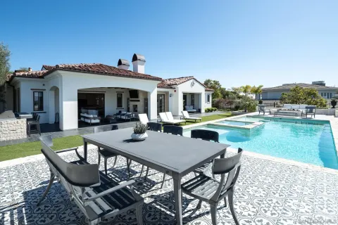 $3,850,000 | 8082 El Cielo, Rancho Santa Fe, CA 92067