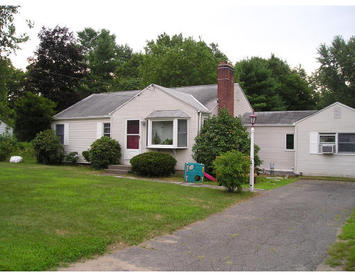 717 Holyoke Road Westfield, MA 01085 - Photo 2 of 14 Gallery Image 2