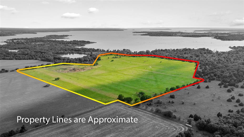 0 West Hinton Street Tioga, TX 76271 - Photo 1 of 8 a view of a tennis court