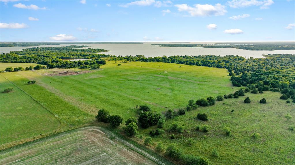 0 West Hinton Street Tioga, TX 76271 - Photo 6 of 8 a view of yard with ocean view