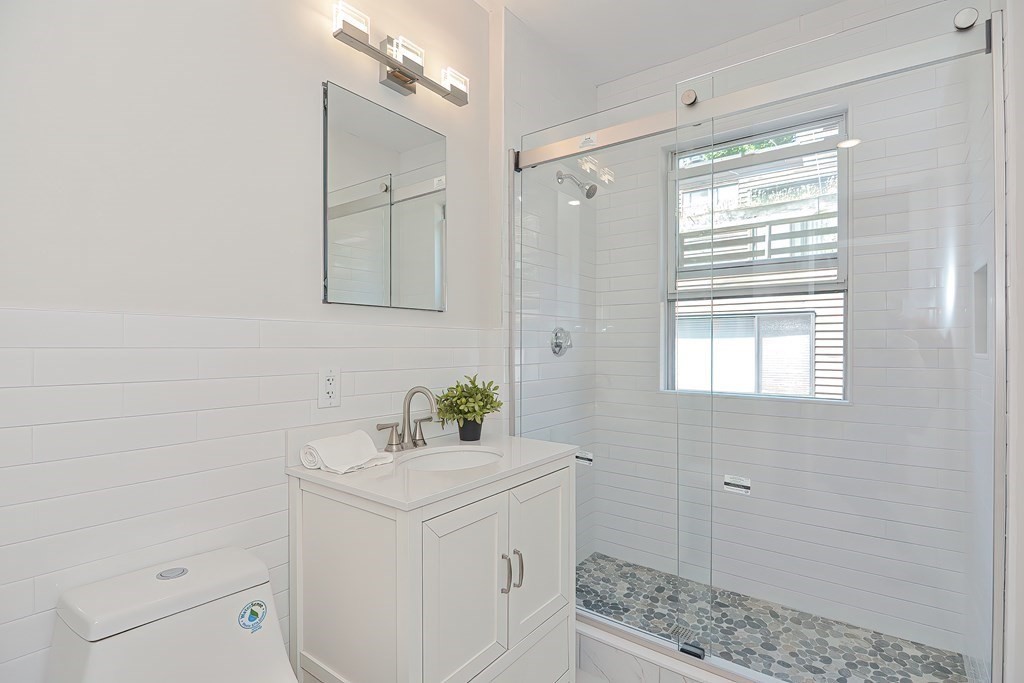 28 Inman Street, Unit 3 Cambridge, MA 02139 - Photo 19 of 25