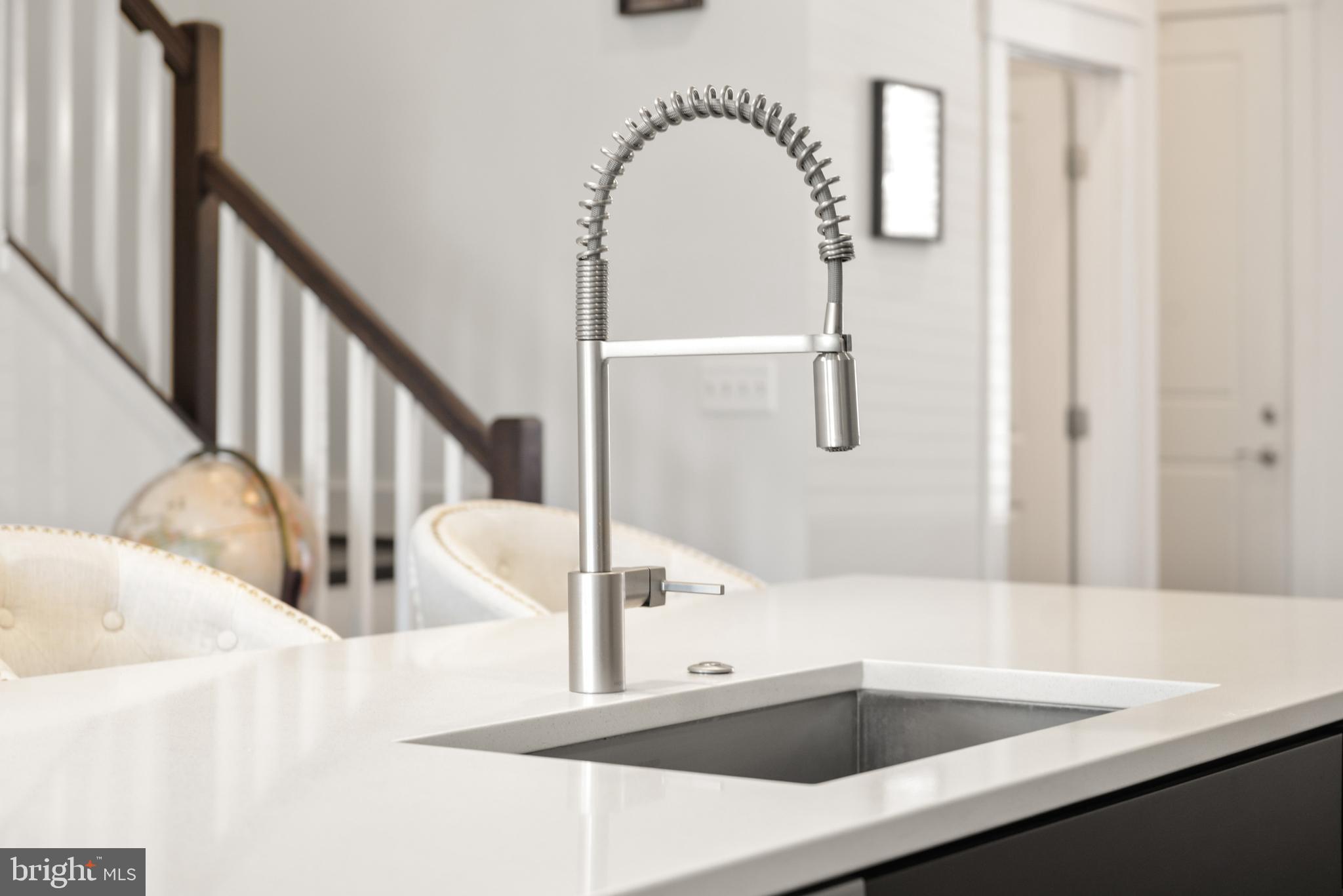 224 East 6th Street Frederick, MD 21701 - Photo 21 of 55 a bathroom with a bathtub and a sink