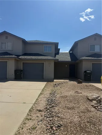 $1,150 | 3329 Armour Lane, Unit 2, Kingman, AZ 86409